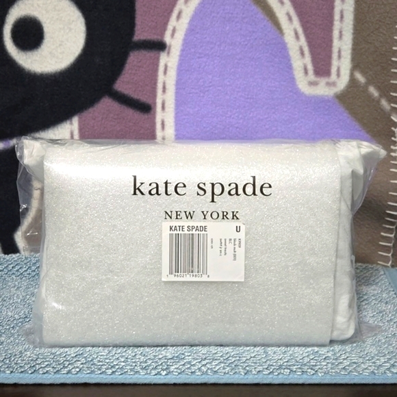 Kate Spade Sweet Treats Jeweled Resin Small Clutch 🍬 - Picture 8 of 8